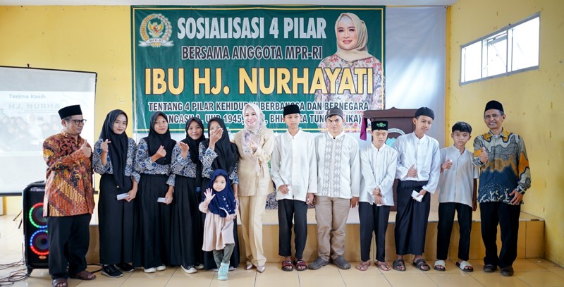 Tanamkan Cinta Tanah Air kepada Generasi Muda, Hj Nurhayati Sosialisasikan Empat Pilar Kebangsaan