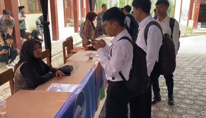 Tak Diduga Puluhan Pelamar Membludak, Saat BKK SMK PK Nurusalam Gelar Job Fair