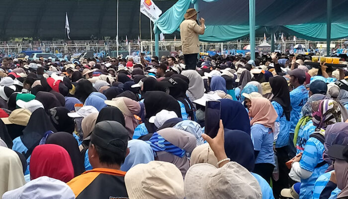 Ingin Perubahan, Ribuan Massa Membludak Hadiri Kampanye Terbuka Viman – Diky