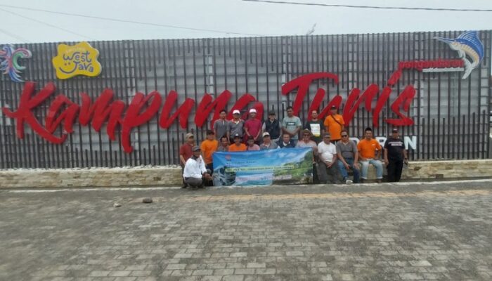 Pererat Silaturahmi, Pengurus DPC Depera PKS Cibeureum Rihlah ke Pangandaran