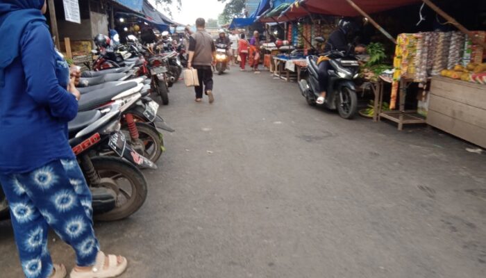 Ketua Komisi III DPRD Kota Tasikmalaya Minta Jalan dalam Pasar Cikurubuk Jangan Digunakan untuk Jualan