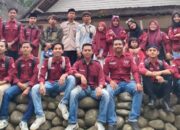 HMPS HKI INU Tasikmalaya Selami Kearifan Lokal Lewat Kunjungan Budaya ke Kampung Naga