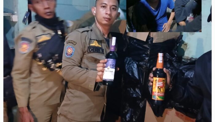 Kurang Ajar !! Penjual Miras Nekat Simpan Barangnya di Musholla, Nyaris Diamuk Massa