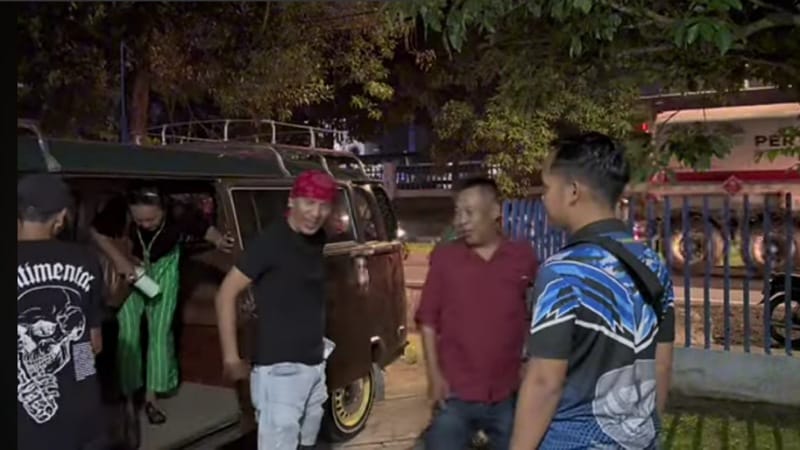 Bassist Dewa 19, Yuke Sampurna Rayakan Idul Adha Bersama Keluarga di Tasikmalaya