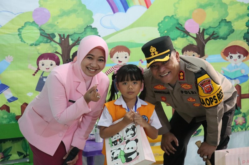 Hadiah Umroh Gratis dari Kapolres Ciamis untuk Kepala Sekolah dan Guru TK yang Setia Mengabdi