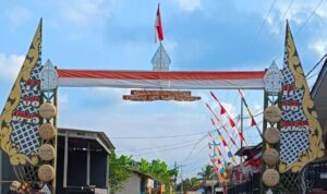 Meriahkan HUT RI ke-80, Desa Margaluyu Pasang Bendera Serentak