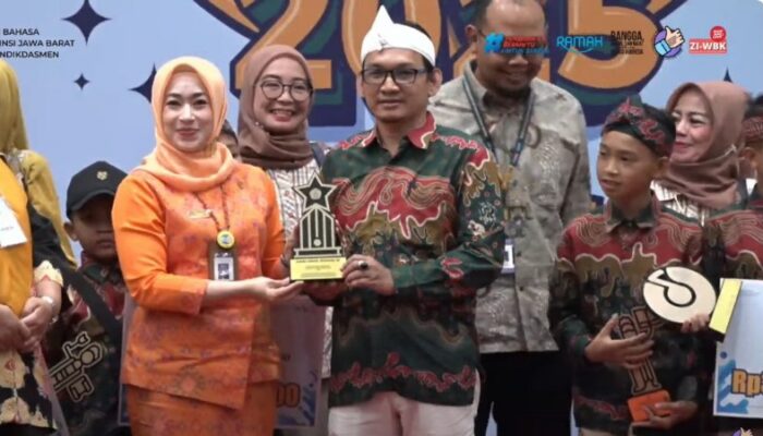 Pelajar Kabupaten Tasik Borong Piala FTBI Provinsi