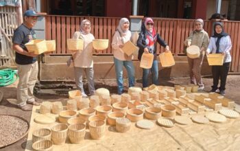 Si Kutang Minta ke Bapa Aing, Agar Lahan Kosong di Cikiray Ditanami Bambu