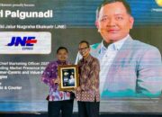 SVP Marketing Group Head JNE Raih Penghargaan Best CMO Award 2025 