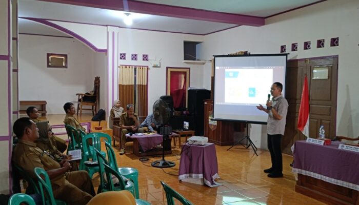Puluhan Perangkat Desa di Kecamatan Cisaga Diberikan Sosialisasi tentang Sistem Informasi Desa