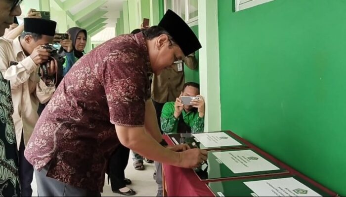 Madrasah Aliyah PK Alma’arif di Kota Banjar Terima Bantuan Rehabilitasi PHTC dari Kementerian PU Tahun 2025