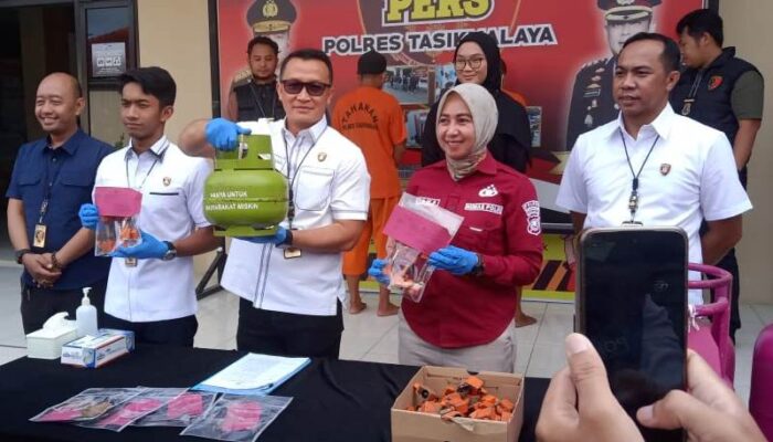 Polisi Tangkap Dua Bersaudara Pengoplos Gas LPG di Tasikmalaya